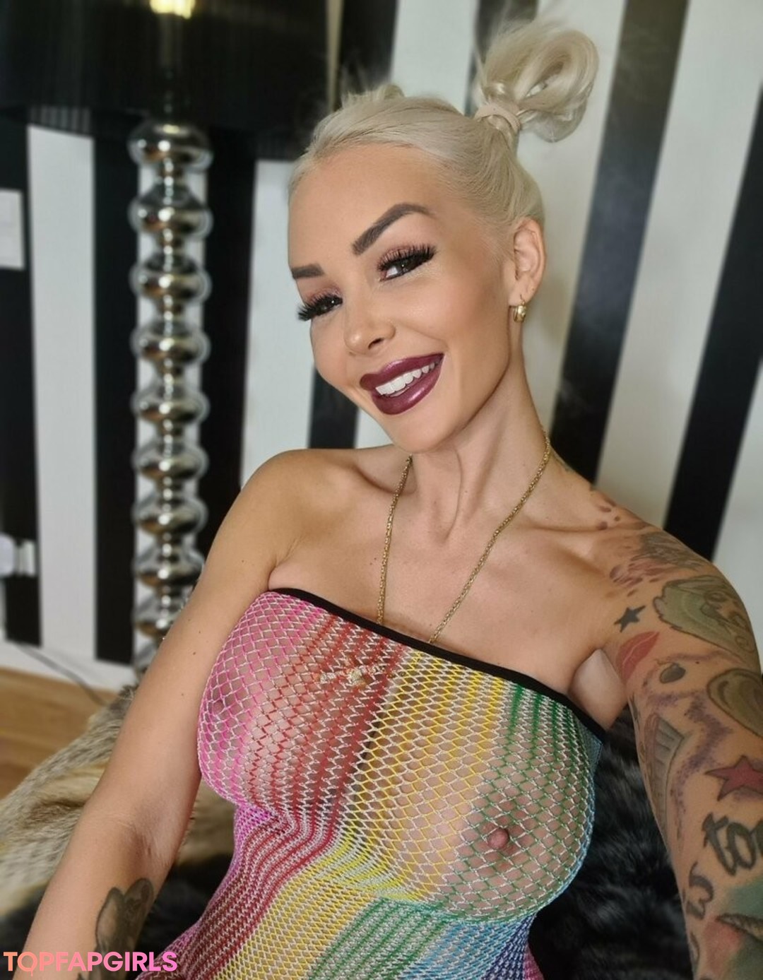 Photo nue de fuite OnlyFans de Blondiebombxxx #15 Photo nue de fuite OnlyFans de Blondiebombxxx #15