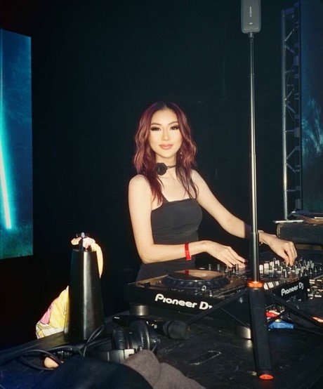 Photo nue de fuite OnlyFans de Dj Camgirl