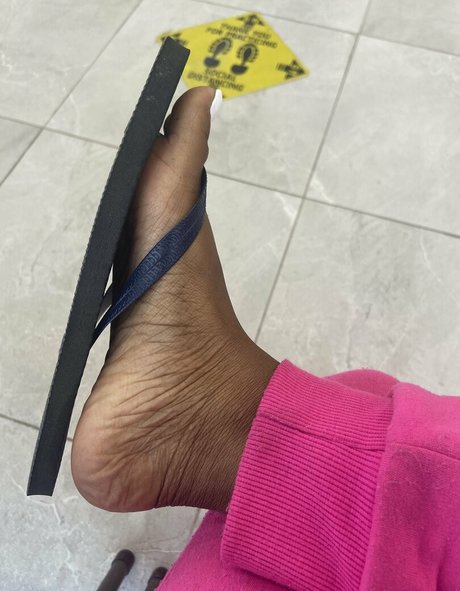 Photo nue de fuite OnlyFans de Chocolatefeet8