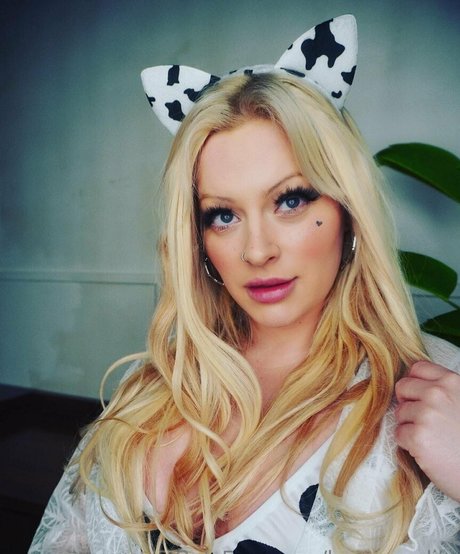 Photo nue de fuite OnlyFans de Lunamarylily
