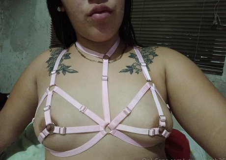 Photo nue de fuite OnlyFans de Harmonylulu