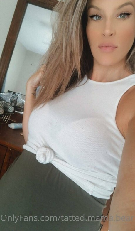 Photo nue de fuite OnlyFans de Tattedmamabear