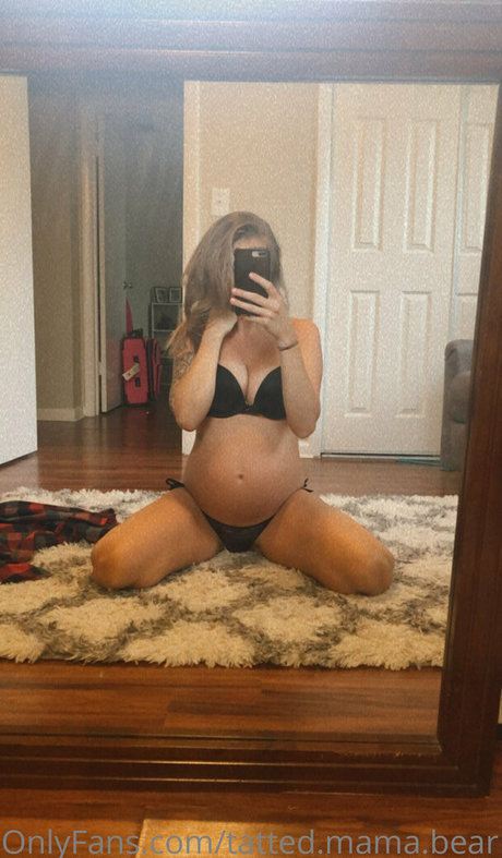 Photo nue de fuite OnlyFans de Tattedmamabear