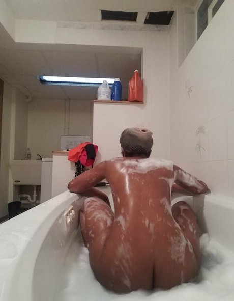 Photo nue de fuite OnlyFans de Dancekwen