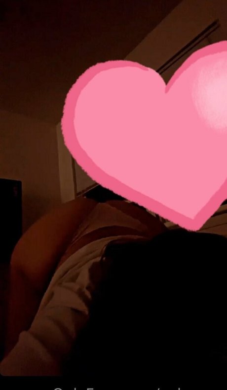 Photo nue de fuite OnlyFans de Valerie Magallanes