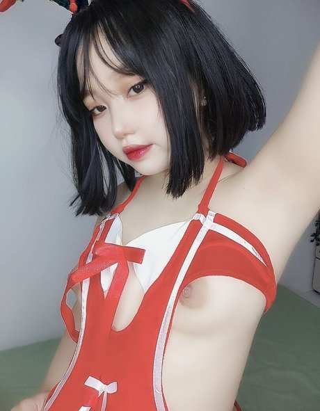 Photo nue de fuite OnlyFans de Mizaki Levi