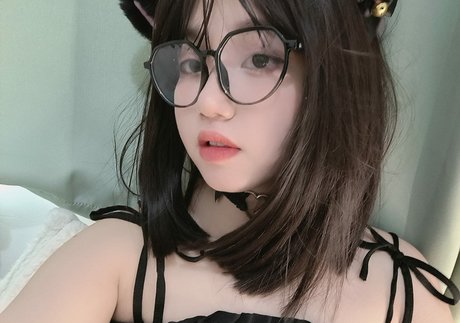 Photo nue de fuite OnlyFans de Mizaki Levi