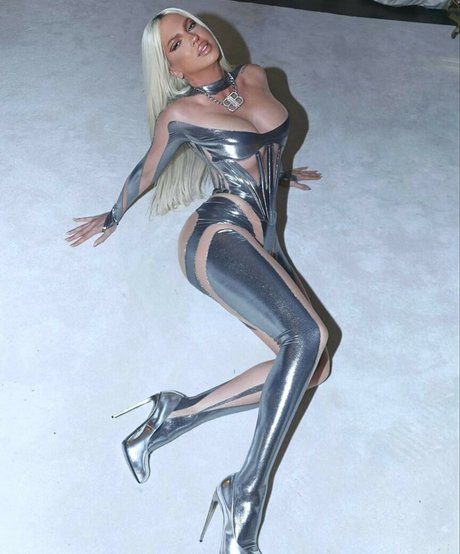 Photo nue de fuite OnlyFans de Jelena Karleusa