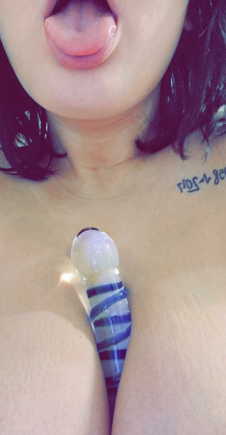 Photo nue de fuite OnlyFans de Gothxxxbarbie