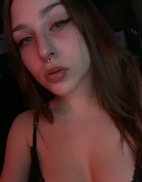 Photo nue de fuite OnlyFans de Rottenbxby