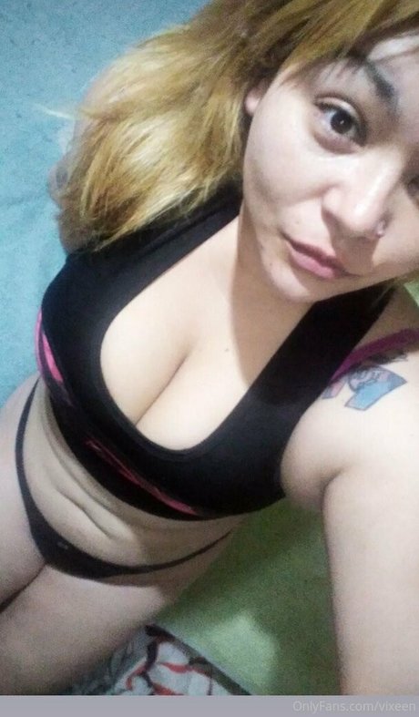 Photo nue de fuite OnlyFans de Vixeen