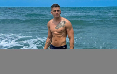 Photo nue de fuite OnlyFans de Julian Quintero Top 2 