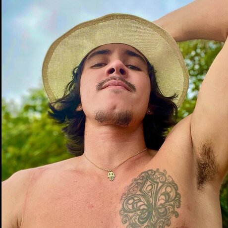 Photo nue de fuite OnlyFans de Brandon Toruo