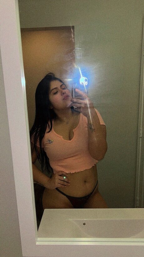 Photo nue de fuite OnlyFans de Alexandra Osuna