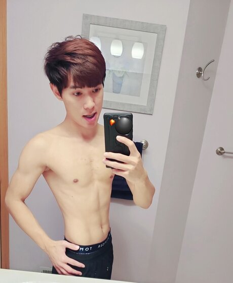 Photo nue de fuite OnlyFans de Conan Kid