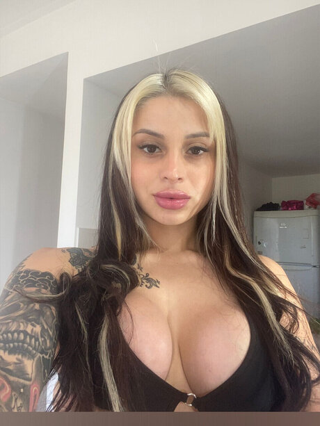 Photo nue de fuite OnlyFans de Xenia