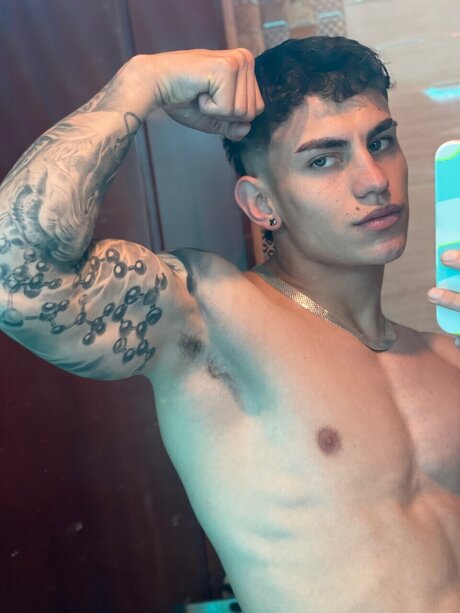 Photo nue de fuite OnlyFans de Dima Alejandro