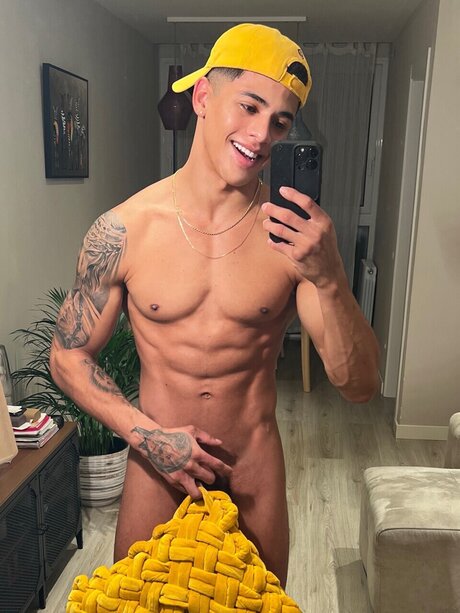 Photo nue de fuite OnlyFans de Greg Muoz