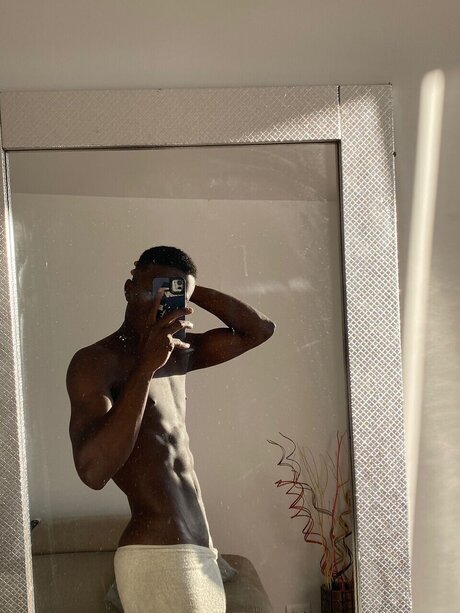 Photo nue de fuite OnlyFans de Mylowallacce