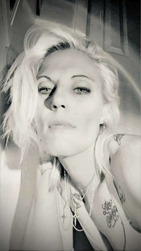 Photo nue de fuite OnlyFans de Hazeleyes