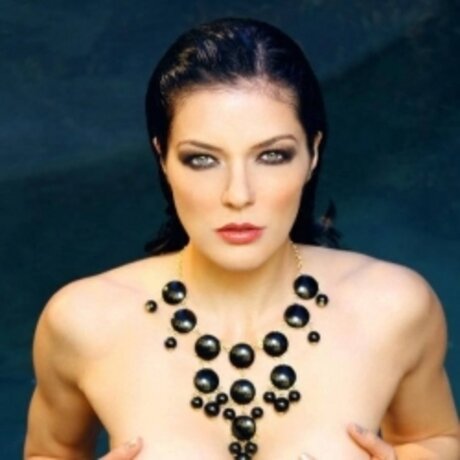 Photo nue de fuite OnlyFans de Adrianne Curry