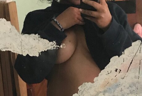 Photo nue de fuite OnlyFans de Venusian Olivia