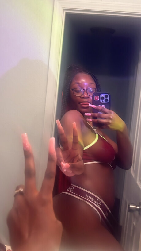 Photo nue de fuite OnlyFans de Sexyyychocolatee