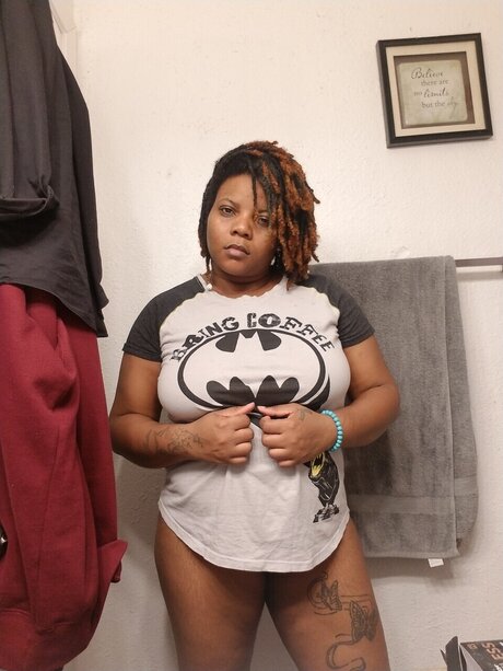 Photo nue de fuite OnlyFans de Lady Sunray