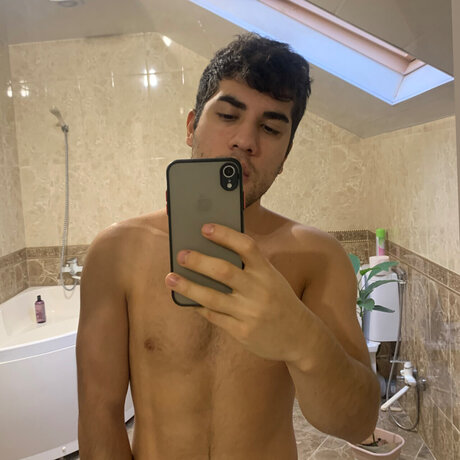 Photo nue de fuite OnlyFans de Liamkenyon
