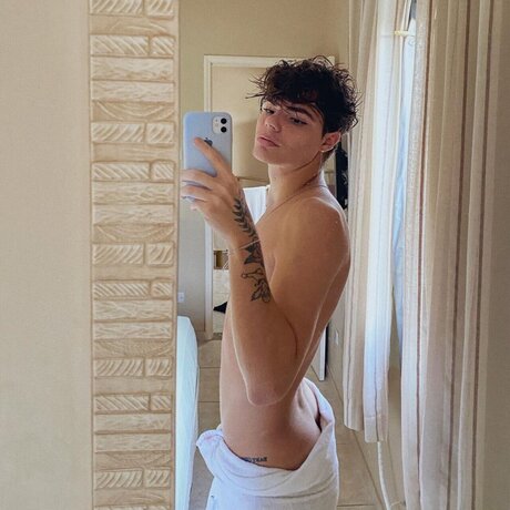 Photo nue de fuite OnlyFans de Thadeuzinho