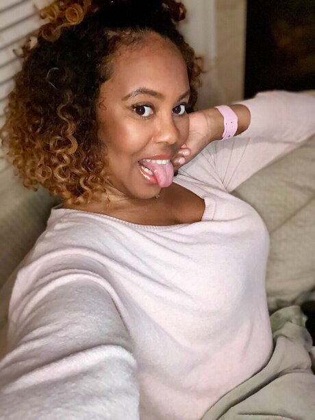 Photo nue de fuite OnlyFans de The Plump Princess