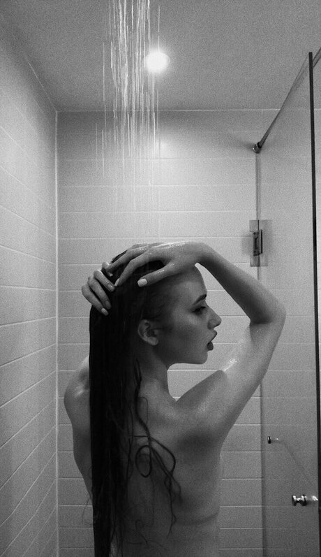 Photo nue de fuite OnlyFans de Angelina