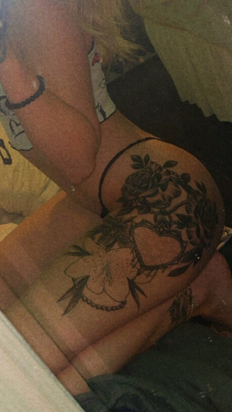 Photo nue de fuite OnlyFans de Lottie