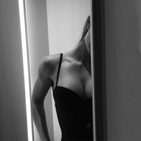 Photo nue de fuite OnlyFans de Ira18