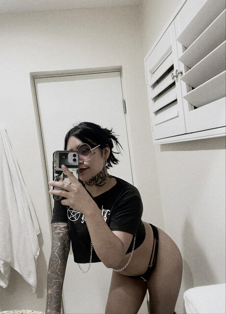 Photo nue de fuite OnlyFans de Raven