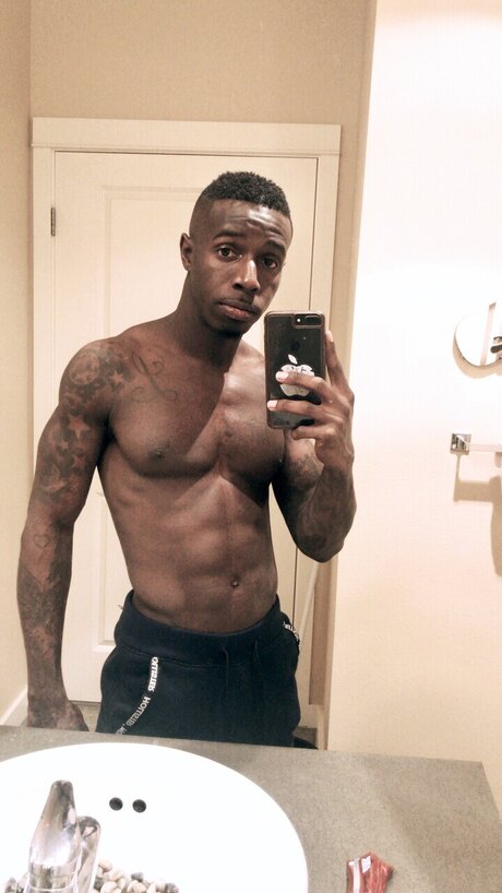 Photo nue de fuite OnlyFans de Chris