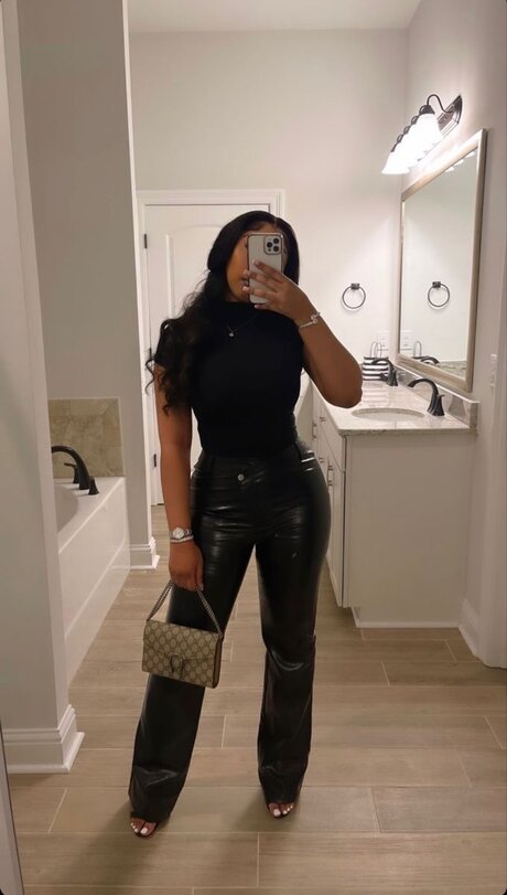 Photo nue de fuite OnlyFans de Mariee Anne