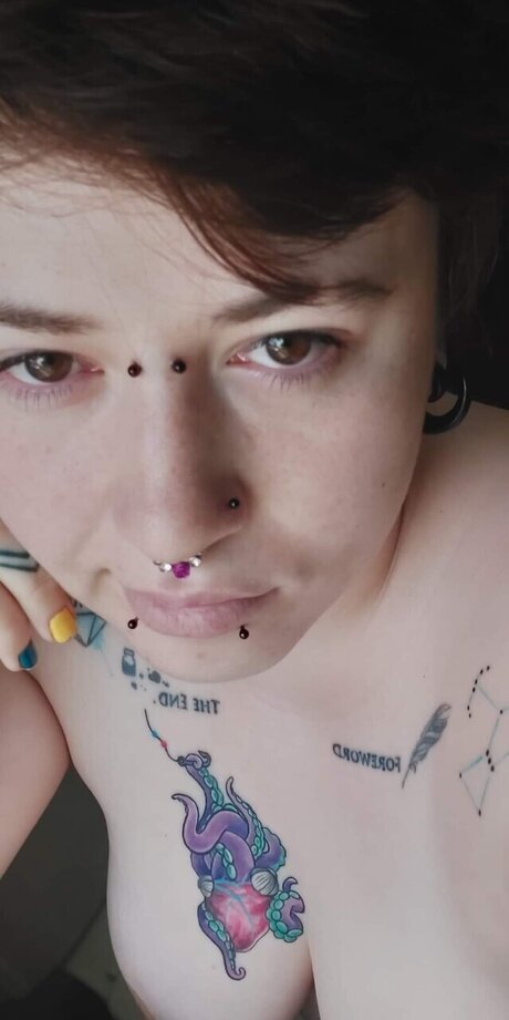 Photo nue de fuite OnlyFans de Alexgraydreamer