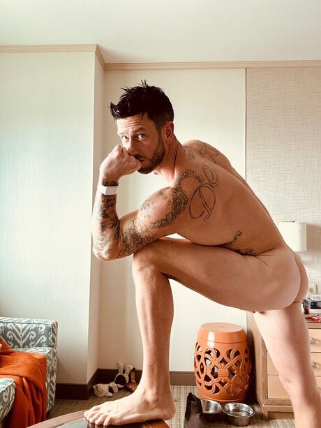 The Nude Dude