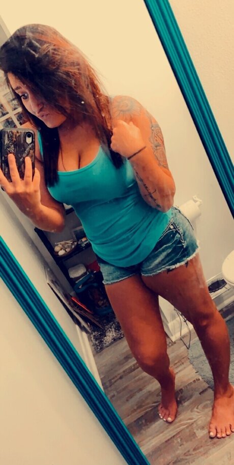 Photo nue de fuite OnlyFans de Black Hair Girls Do It Better