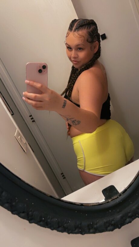 Photo nue de fuite OnlyFans de Noelle