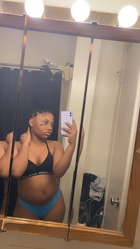 Photo nue de fuite OnlyFans de Shay