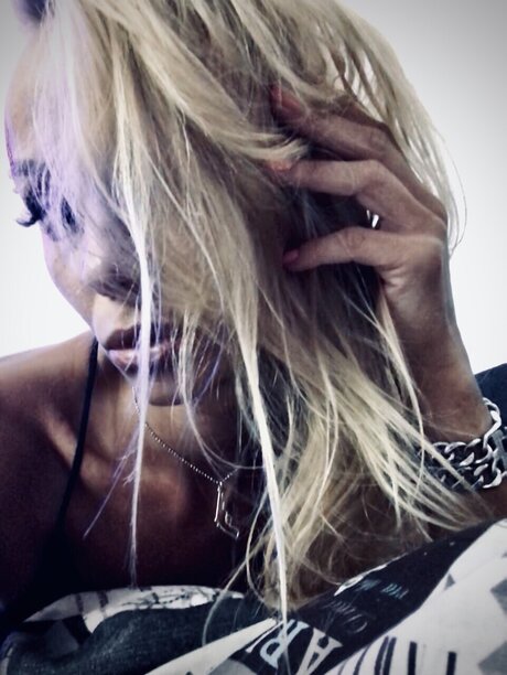 Photo nue de fuite OnlyFans de Sexyju