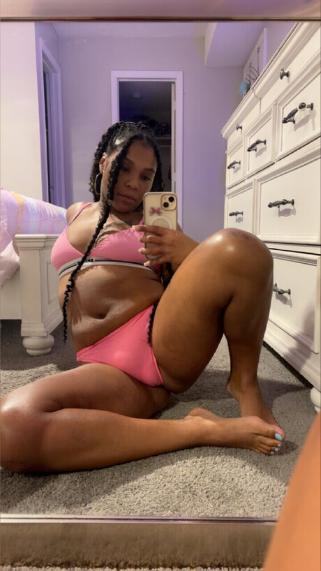 Photo nue de fuite OnlyFans de Redd 