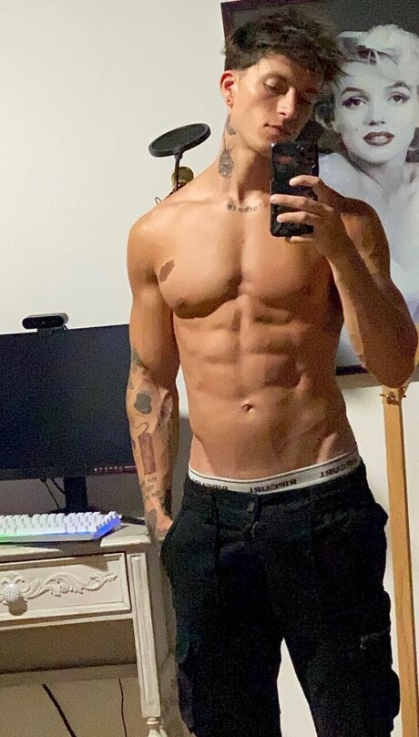 Photo nue de fuite OnlyFans de Fitness Ampamp Health
