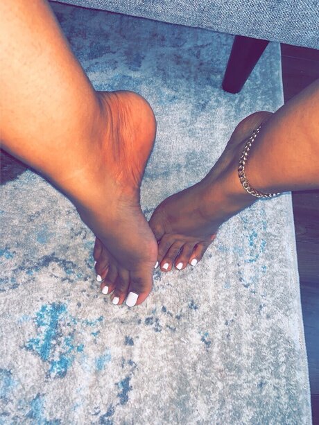 Feetee