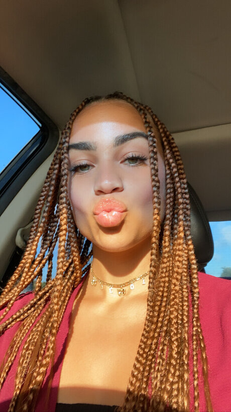 Photo nue de fuite OnlyFans de Seychelle C