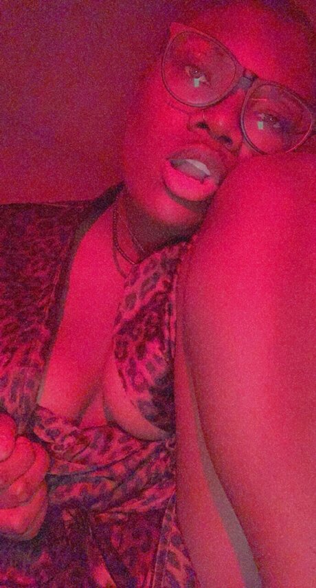 Photo nue de fuite OnlyFans de Unfriendly Thottiee