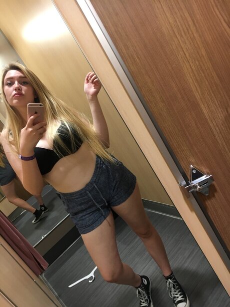 Photo nue de fuite OnlyFans de Rainnn