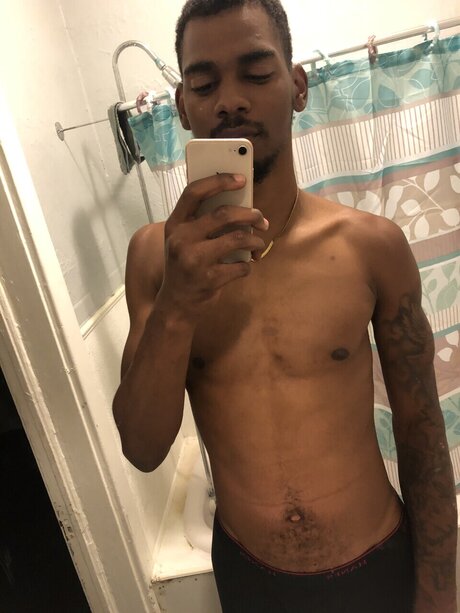 Photo nue de fuite OnlyFans de Slim Jimmy